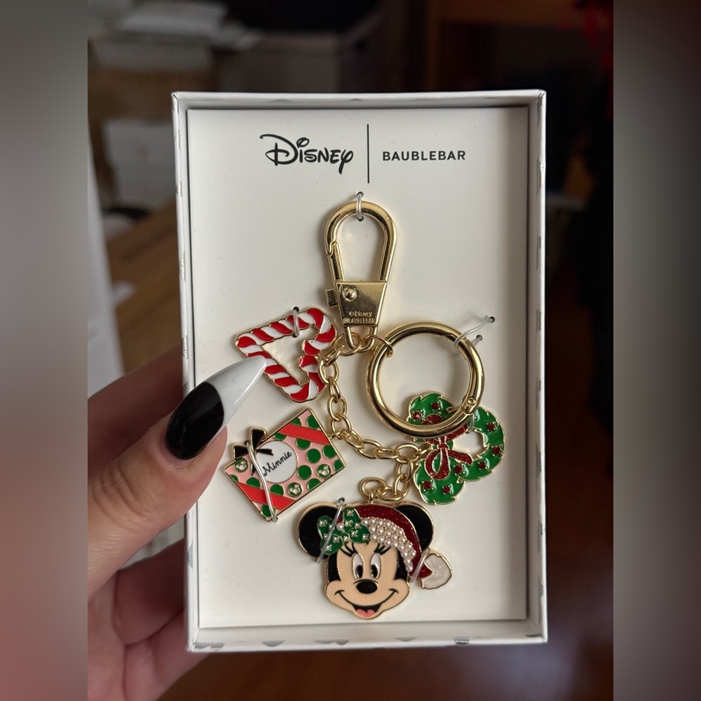 ❗️NEW❗️Disney X Baublebar Christmas Minnie Mouse bag charm keychain!